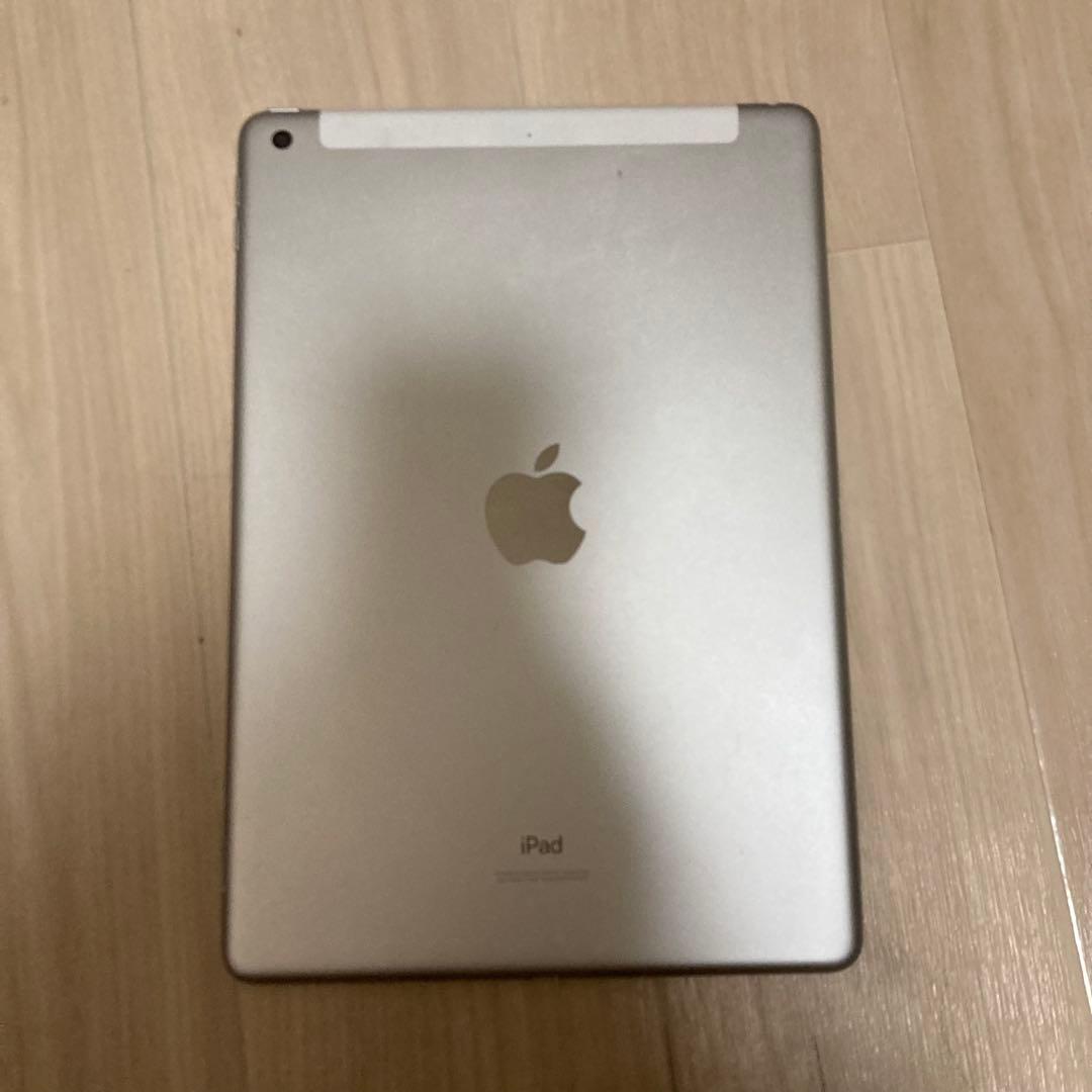 iPad 第8世代 セルラーモデル 32GB シルバー