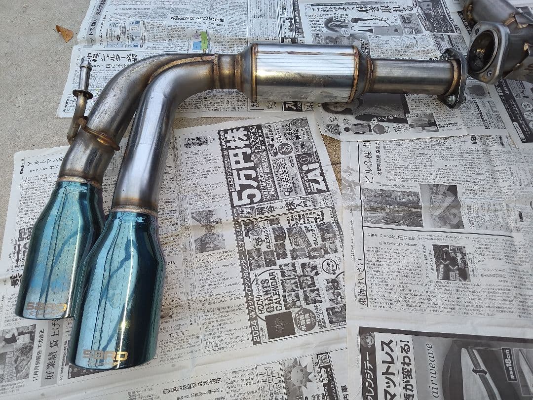 レクサスNX　10系　SARD ステンレス デュアルテールパイプマフラー