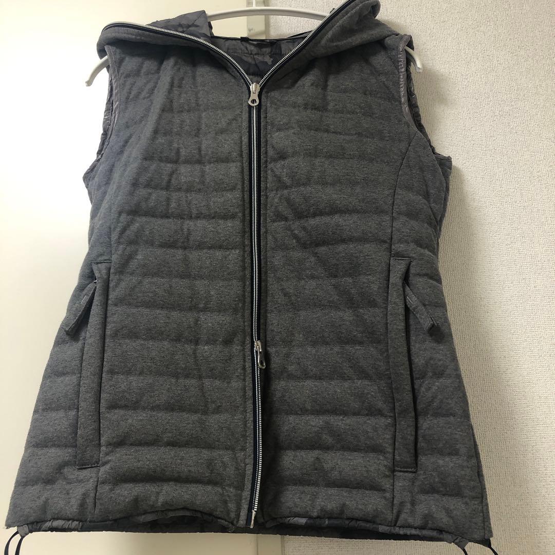 【値下げ！】デュベティカ　ライトダウンベスト グレー フード付き