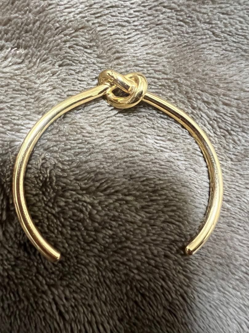 CELINE ノット エクストラシンブレスレット