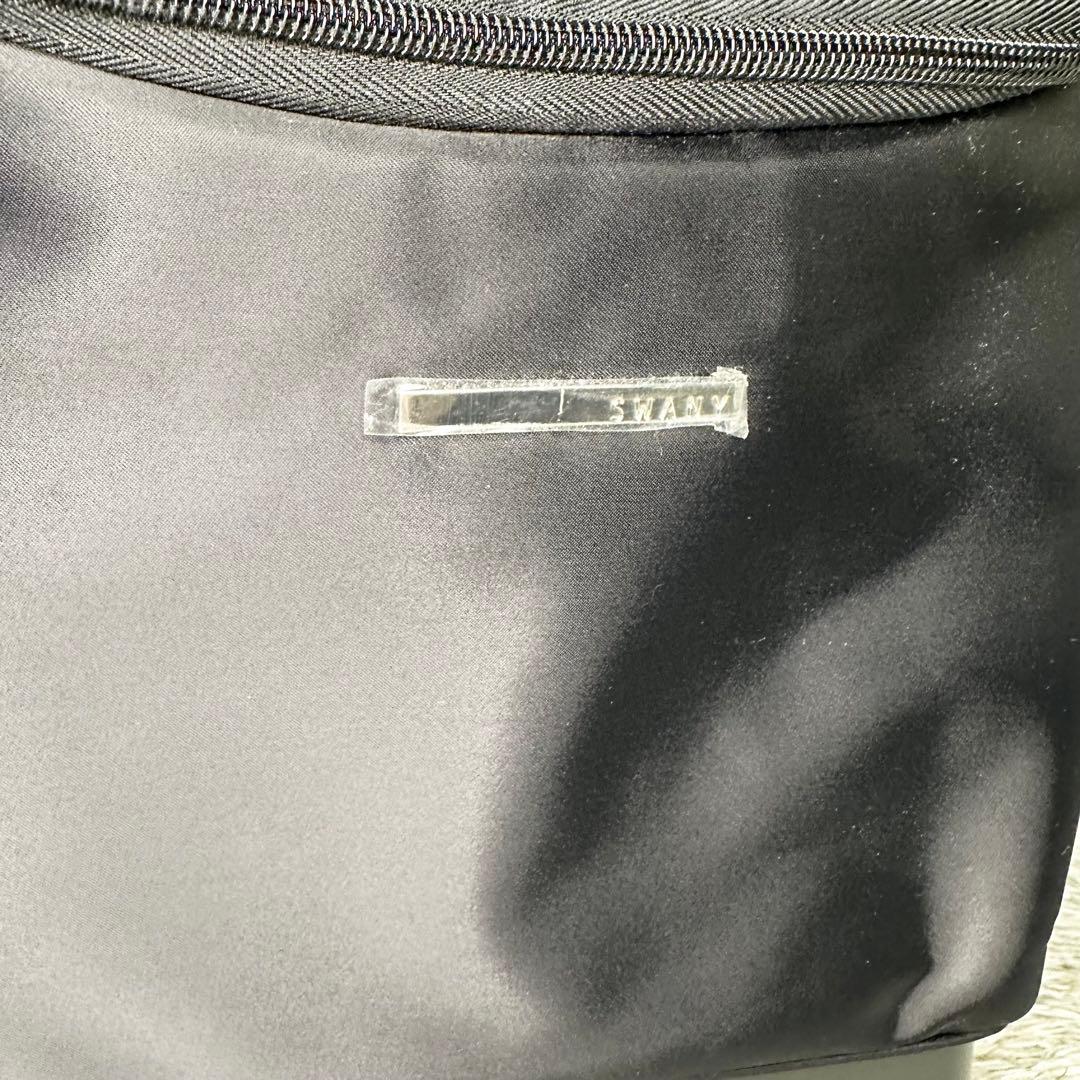 【極美品】SWANY　キャリーバッグ　黒　4輪　ストッパー　保証書付