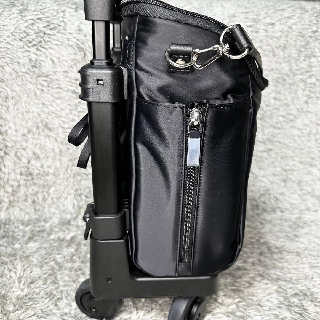 【極美品】SWANY　キャリーバッグ　黒　4輪　ストッパー　保証書付