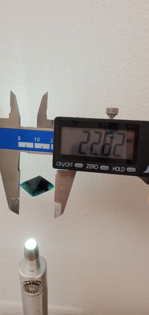 糸魚川翡翠 入りコン沢 茄子紺 ペンダントトップ