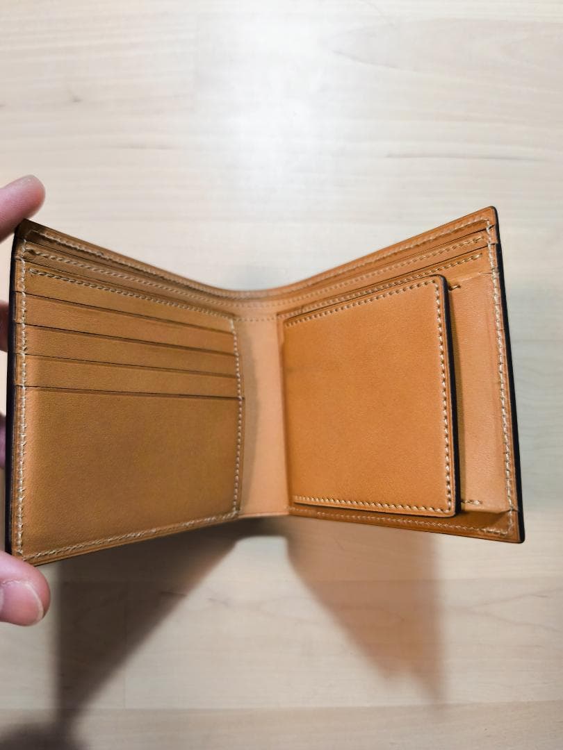 万双　二つ折り財布