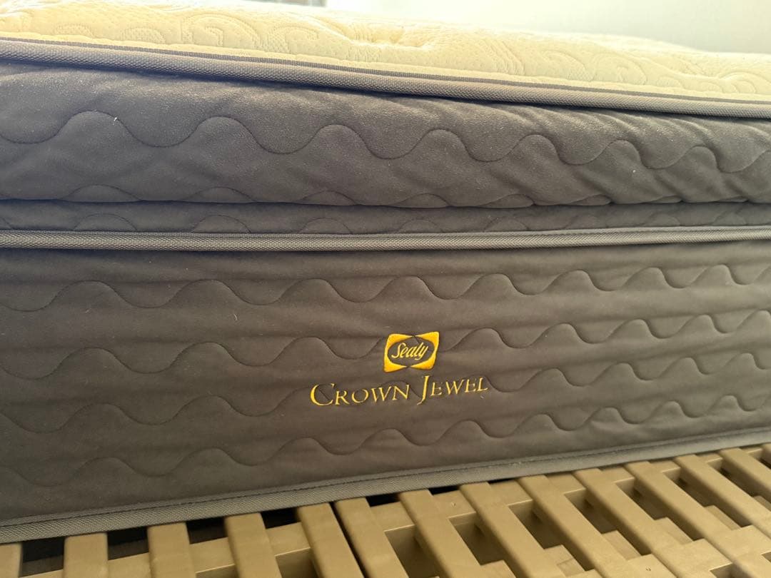 シーリー　クラウンジュエル　ワイドダブル