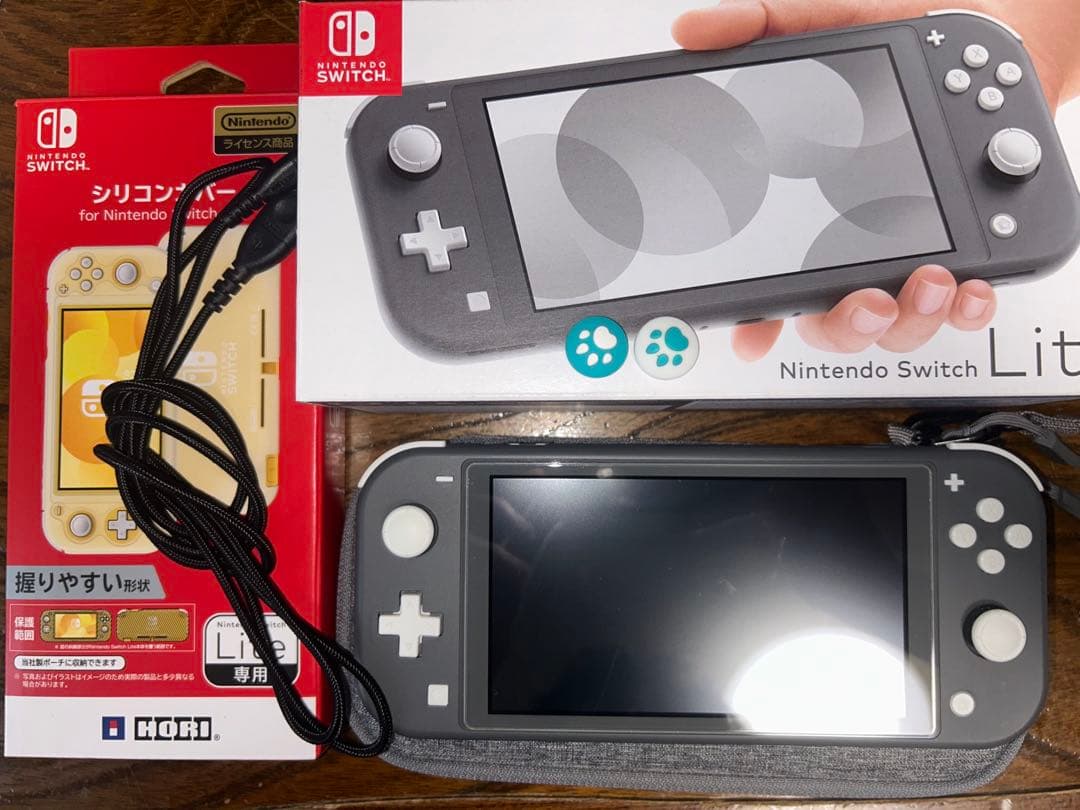 Nintendo Switch Lite グレー シリコンカバー付き