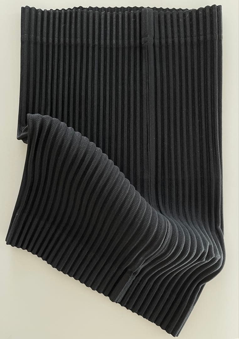 ISSEY MIYAKE HOMME PLISSE ネックゲイター