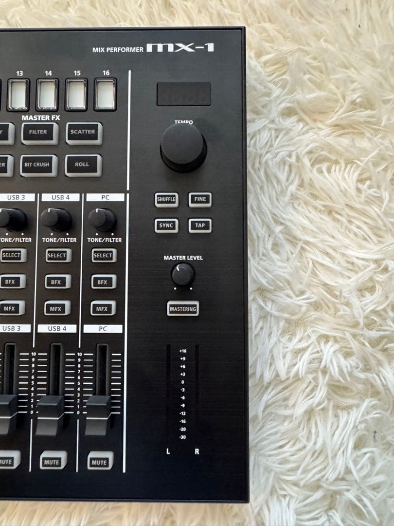 Roland MX-1 デジタルミキサー　AIRAシリーズ　カバー付き　超美品