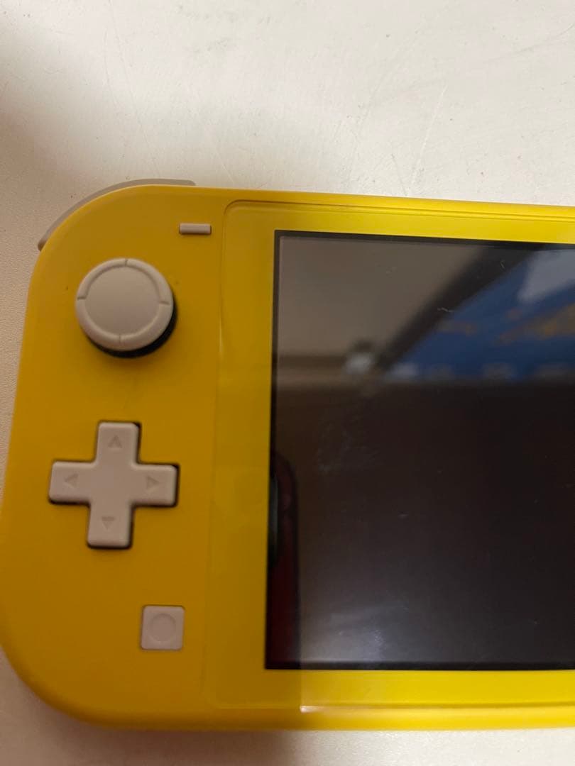 Nintendo Switch HDH-001 2台まとめて売りです。