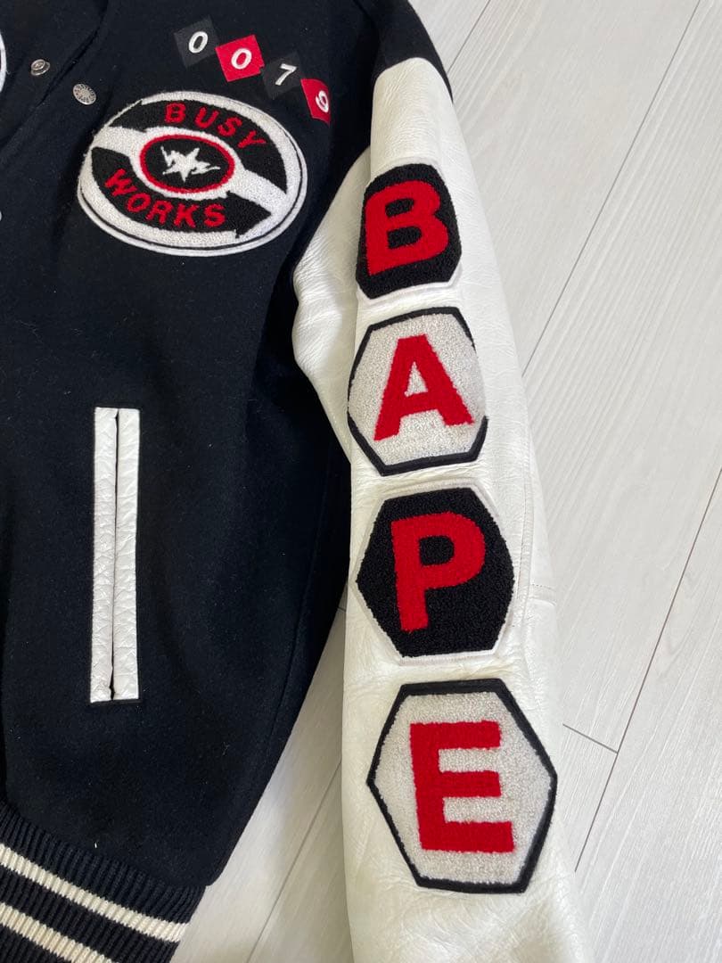 A BATHING APE スタジャン サイズL ナンバリングあり