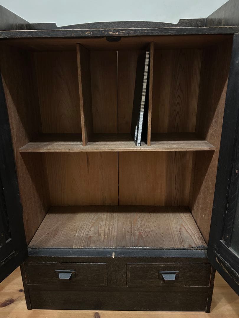 本棚　アンティーク　木製ガラス扉キャビネット 引き出し付き　収納棚　古道具