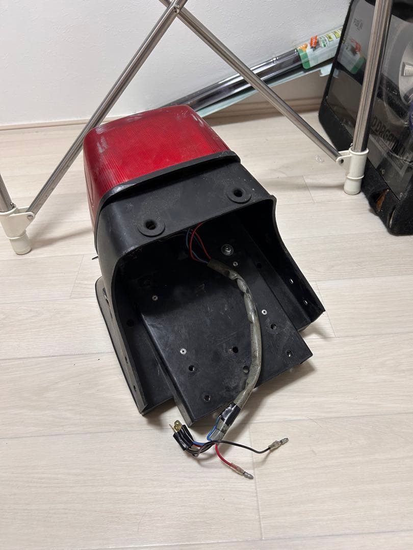 ゼファー400純正フェンダー　テールランプ　セット