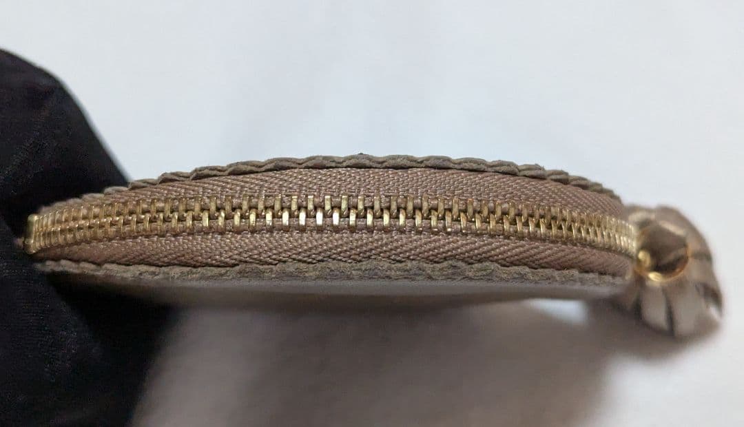 【美品】LOEWE ロエベ アナグラム ケース レザー フリンジ ゴールド