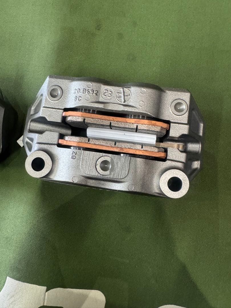 Z900RS SE 純正ブレンボキャリパー　brembo