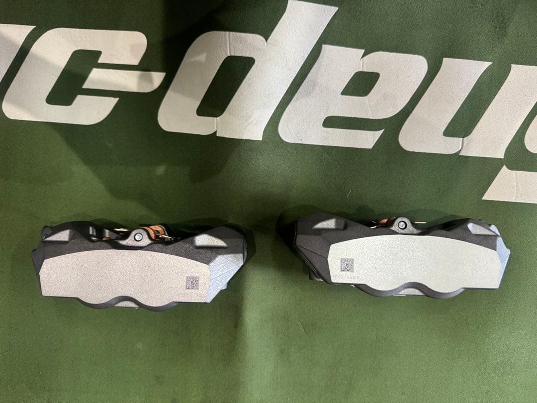 Z900RS SE 純正ブレンボキャリパー　brembo