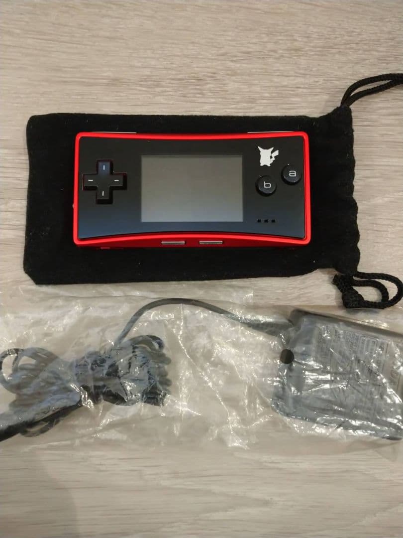 ゲームボーイミクロ　ポケモンセンターVer 1000台限定