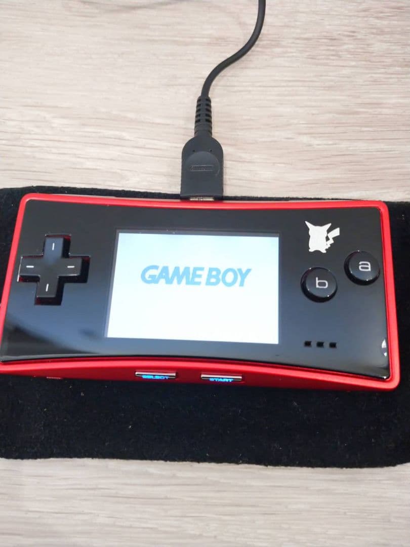 ゲームボーイミクロ　ポケモンセンターVer 1000台限定