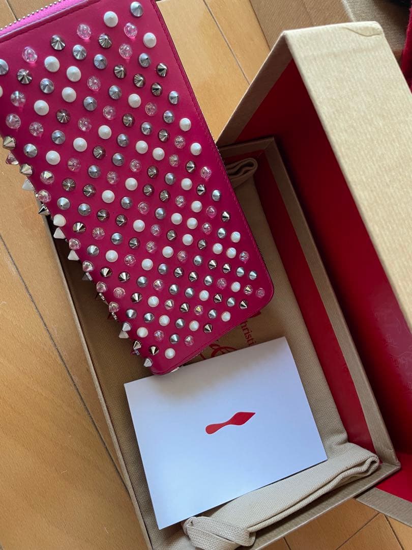 【購入時の証明書付き】クリスチャン ルブタン 長財布　箱は付きません