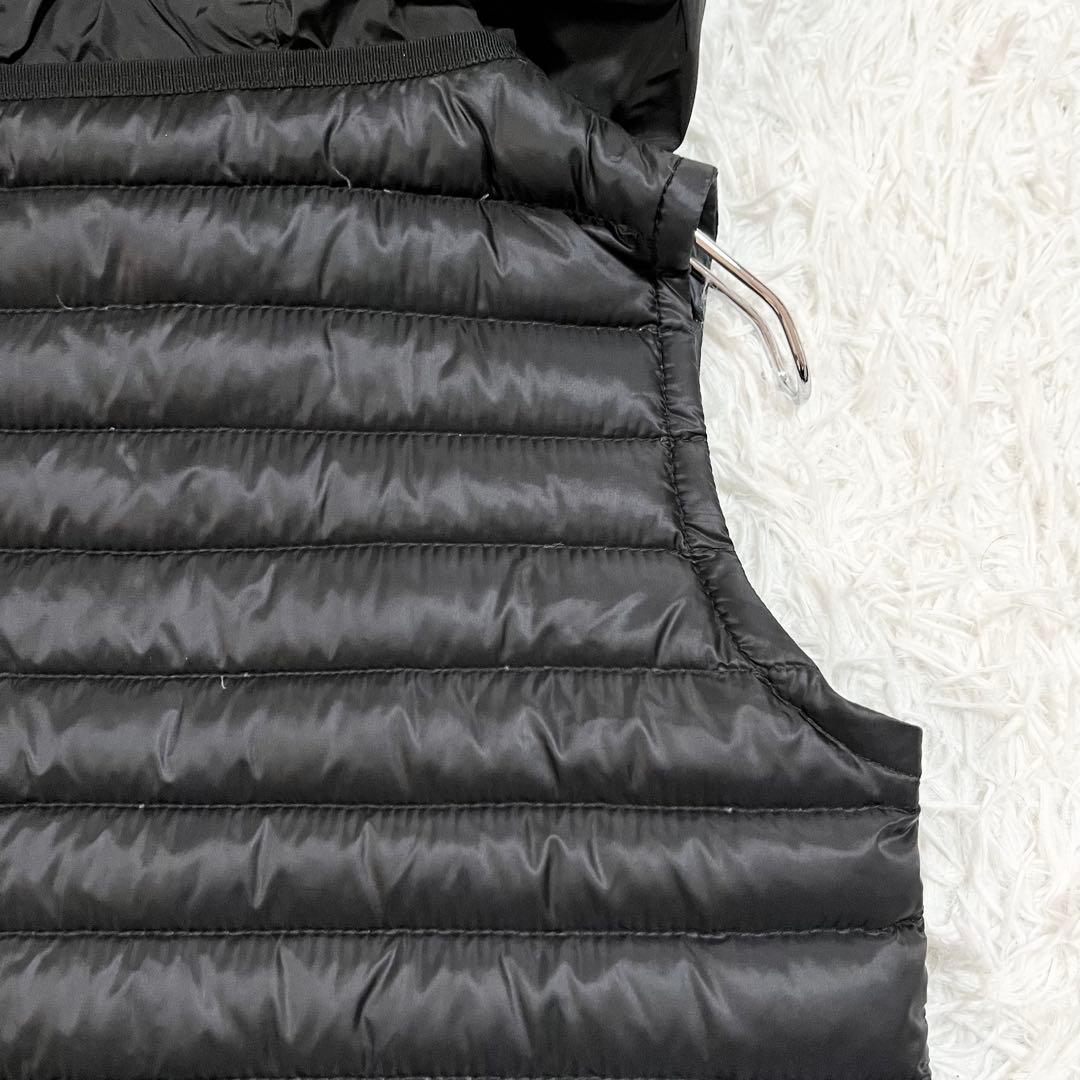 美品　MONCLER LUCILA ダウンベスト　フリル　ブラック　0