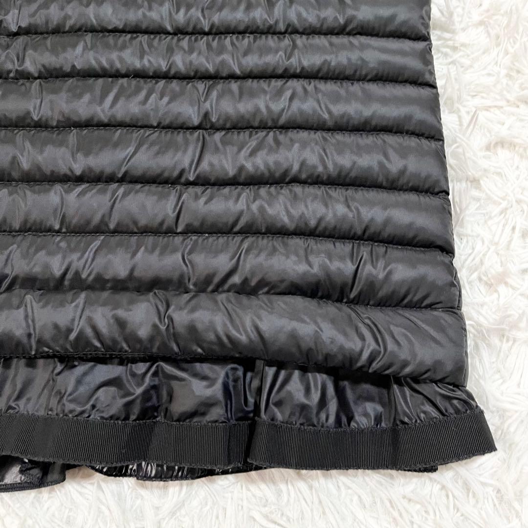 美品　MONCLER LUCILA ダウンベスト　フリル　ブラック　0