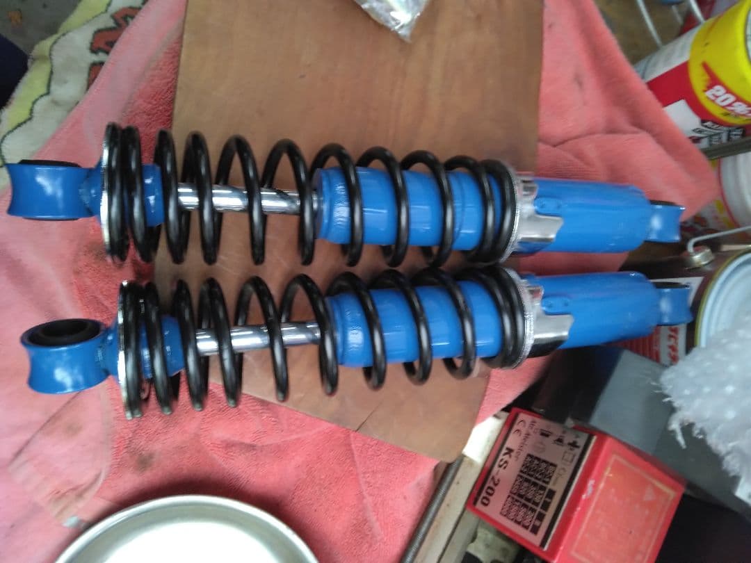 モンキー用カヤバショックアブソーバー 青 コイルスプリング当時物です。
