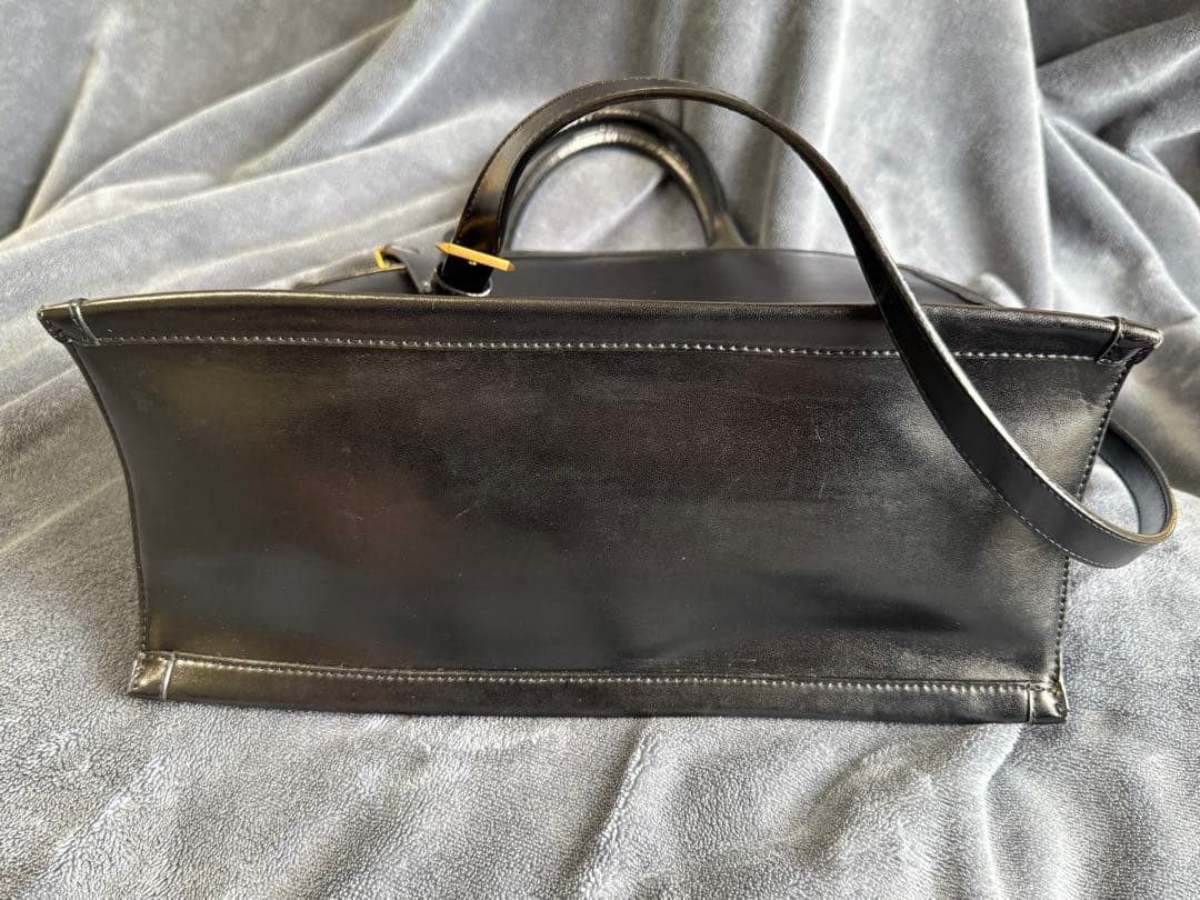 CHARLES & KEITH ラージダブルハンドル トートバッグ