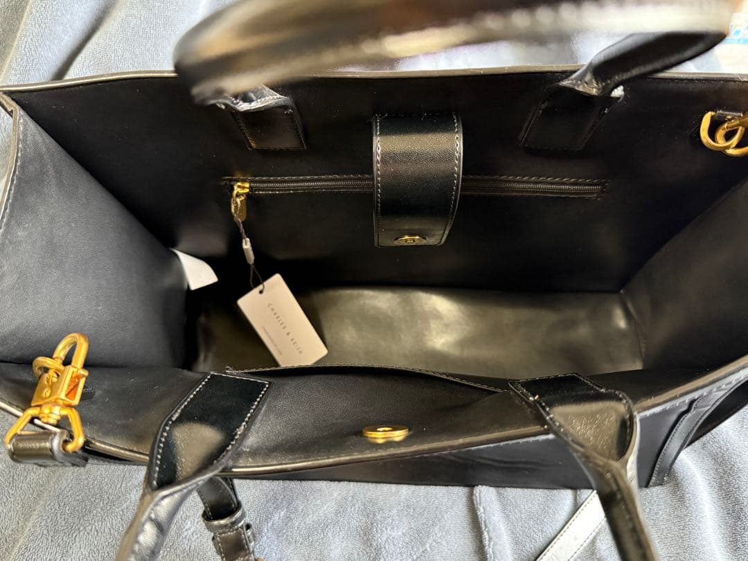 CHARLES & KEITH ラージダブルハンドル トートバッグ