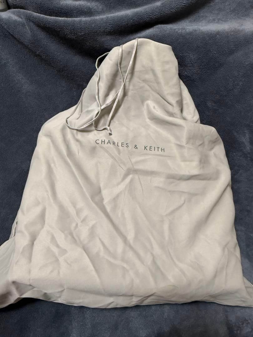 CHARLES & KEITH ラージダブルハンドル トートバッグ