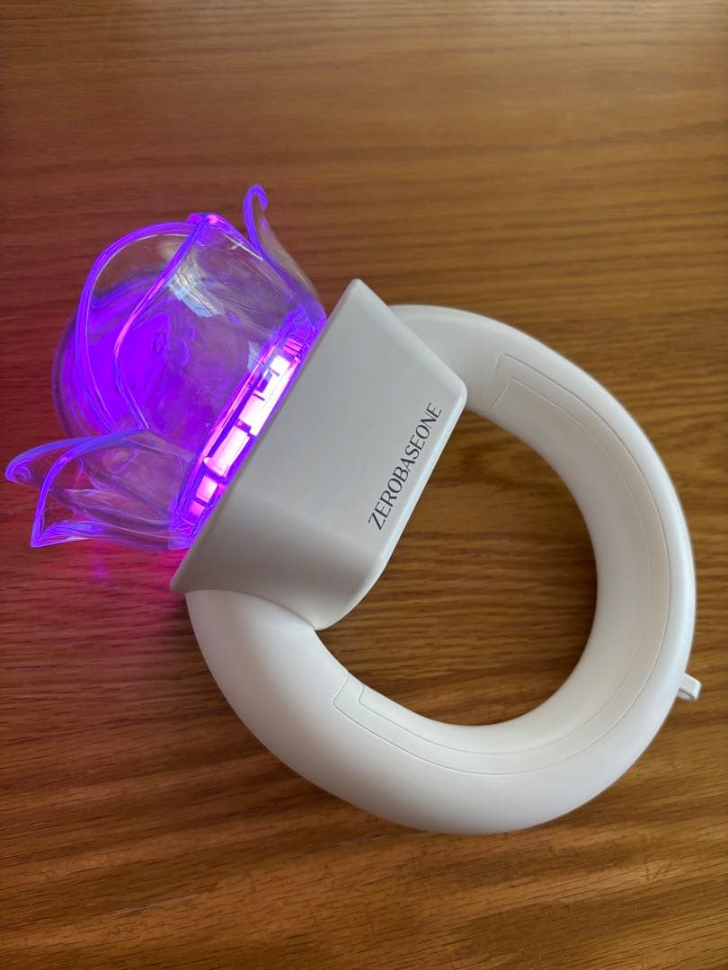 ZEROBASEONE 公式ペンライト