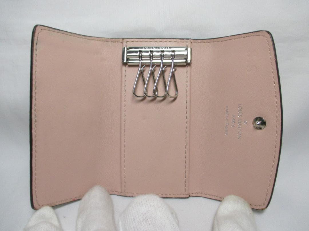 美品 Louis Vuitton ルイ ヴィトン マヒナ 4連キーケース 中古