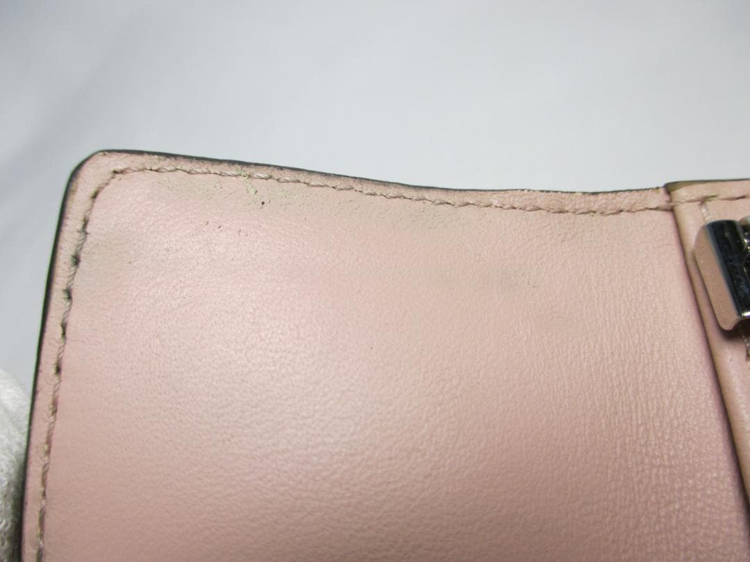 美品 Louis Vuitton ルイ ヴィトン マヒナ 4連キーケース 中古