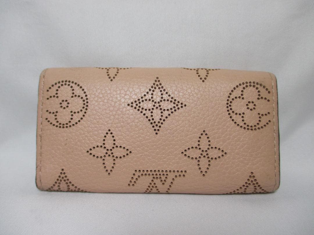 美品 Louis Vuitton ルイ ヴィトン マヒナ 4連キーケース 中古