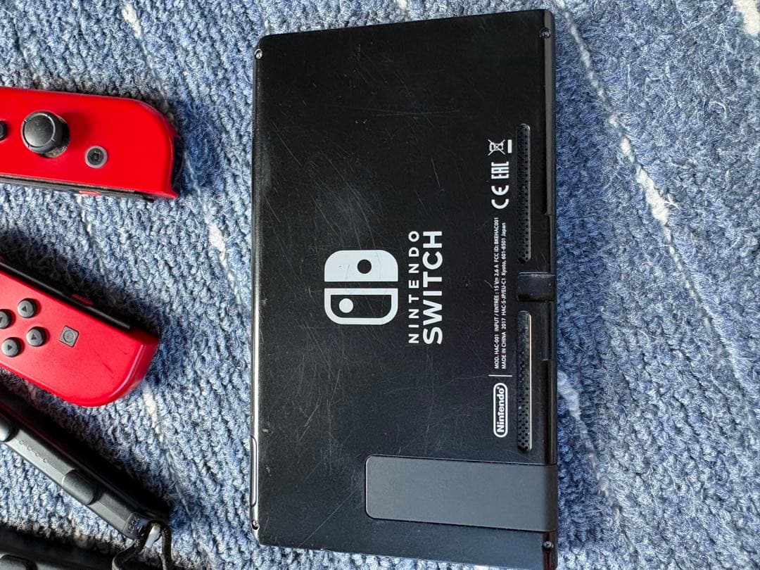 Nintendo Switch 本体 赤