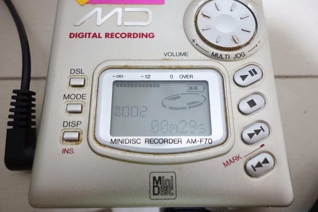 希少品 単3電池対応 ポータブルMDレコーダー AM-F70 AIWA アイワ