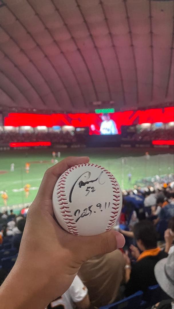 巨人　ジャイアンツ　リチャード選手　サインボール　投げ入れ　投げ込み　直筆　52