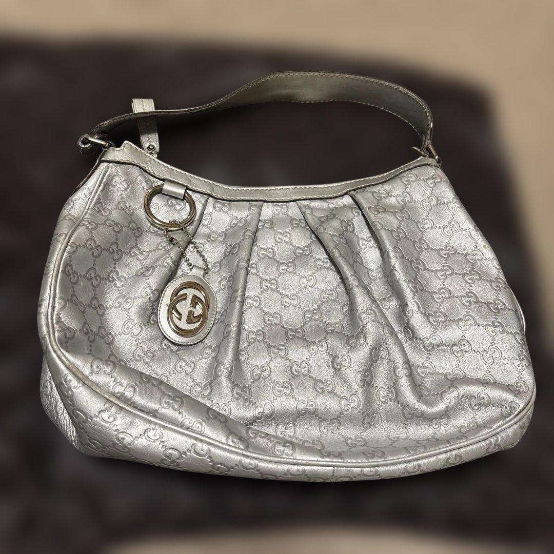 GUCCI スーキー GG柄 ワンショルダー　シルバー　中古