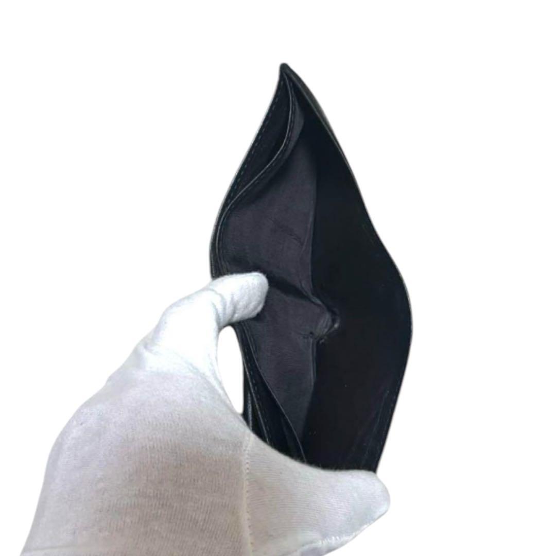 グッチ　折り財布　レザー　ブラック　金属インターロッキング　フラップ