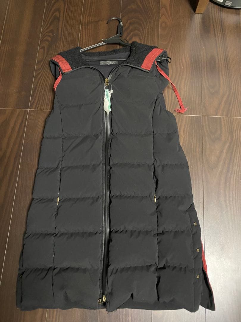 フード付きダウンベスト　ランバンコレクション