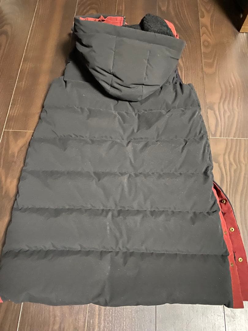 フード付きダウンベスト　ランバンコレクション