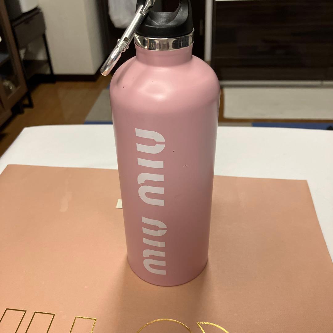 MIU MIU ロゴ入り ステンレスボトル　水筒