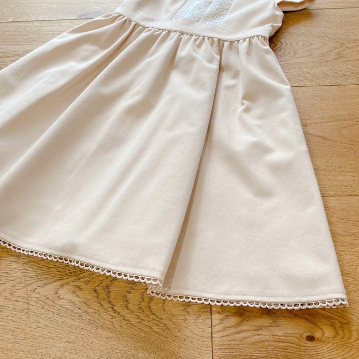 新品　トッカバンビーニ　ワンピース　襟付き　フォーマル　110㎝　4378