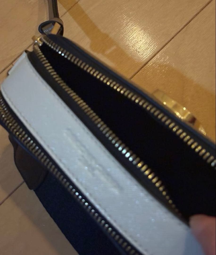 今だけセール‼️今日処分‼️結構綺麗】 MARC JACOBS スナップショット