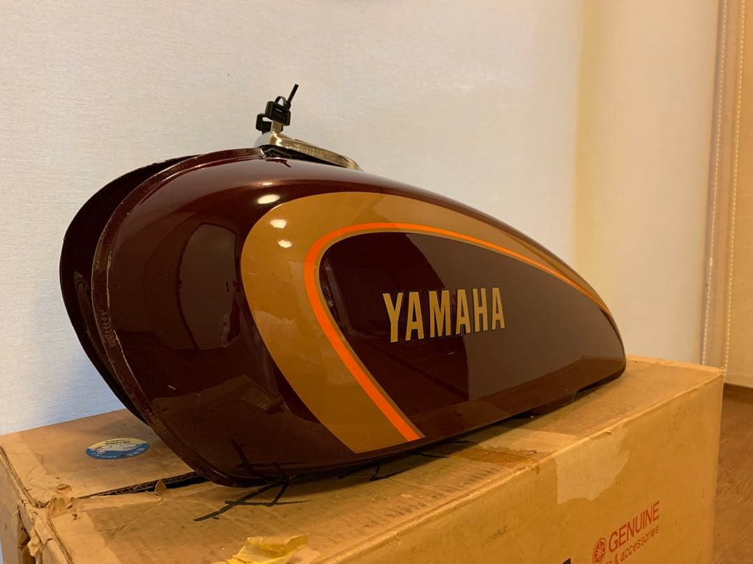 幻の1品！奇跡の未使用！1978年 SR400 ナロータンク