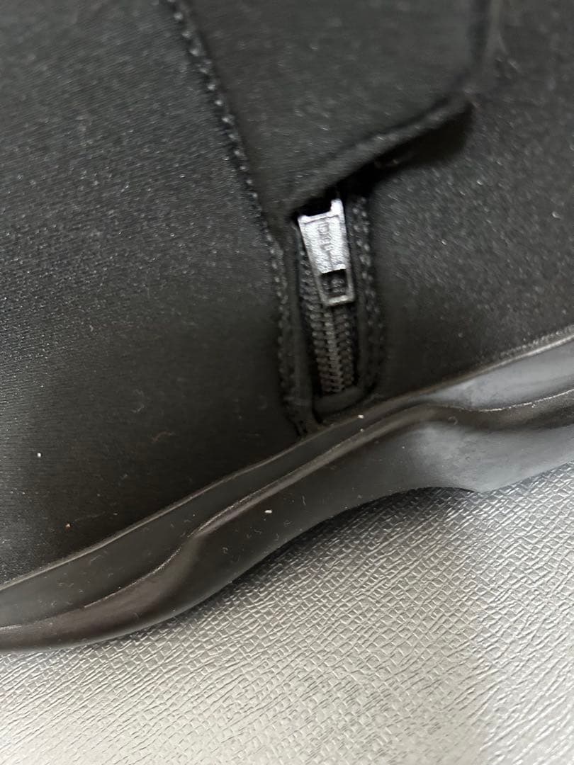 プラダスポーツラバーロゴブーツ