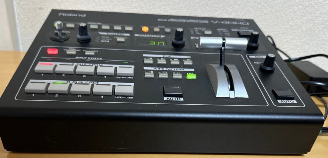 Roland V-40HD ビデオスイッチャー(リコール対象外機器)【中古品】