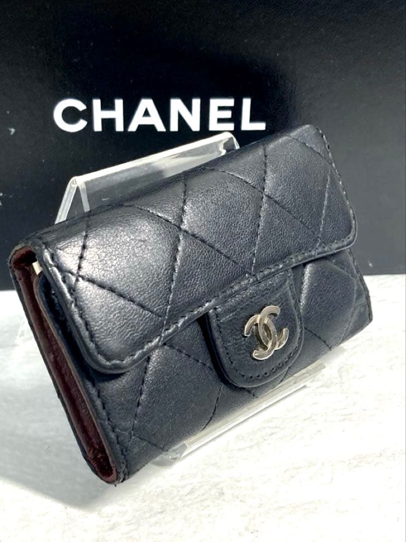CHANEL シャネル　マトラッセ　レザー　6連キーケース　ブラック　黒