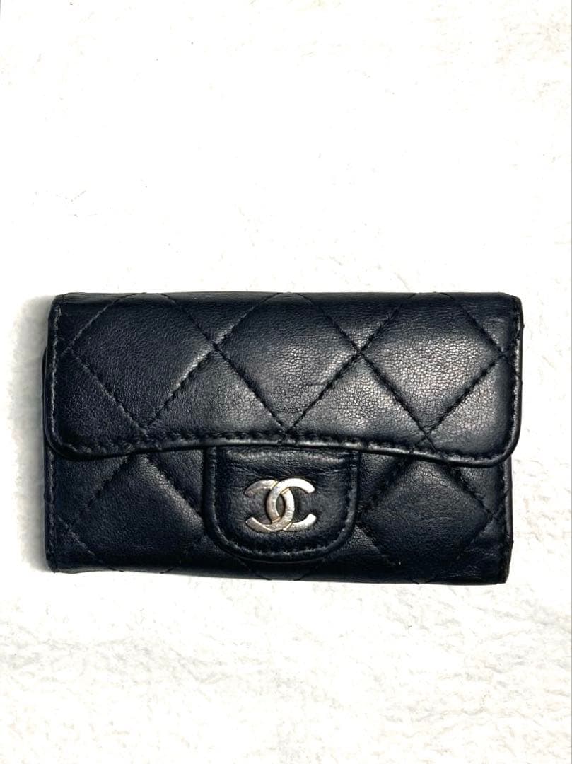 CHANEL シャネル　マトラッセ　レザー　6連キーケース　ブラック　黒