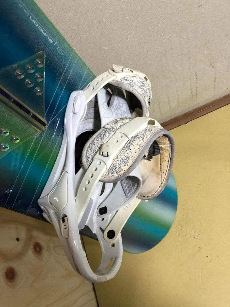 限界値引き　BurtonスノーボードFLUXビンディングセットSUPERFLY