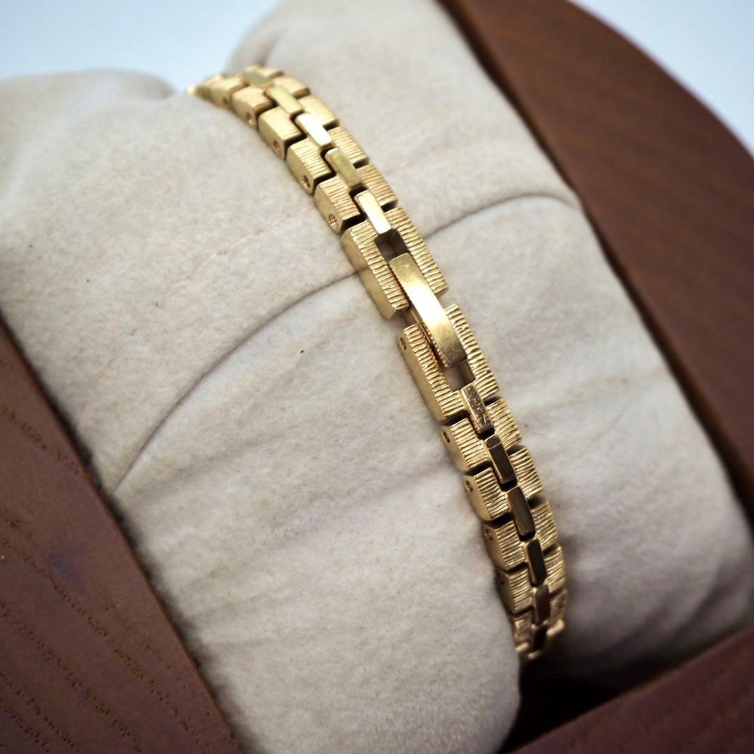 専用300 稼動　CITIZEN ソーラー　レディース 時計 HIROB kii