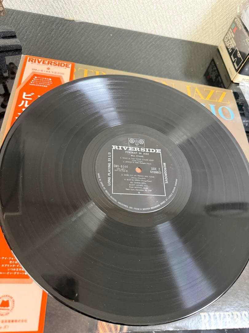 LP12in国内盤帯解説付 ビルエバンスの3枚写真参照 盤ジャケ帯解説綺麗です